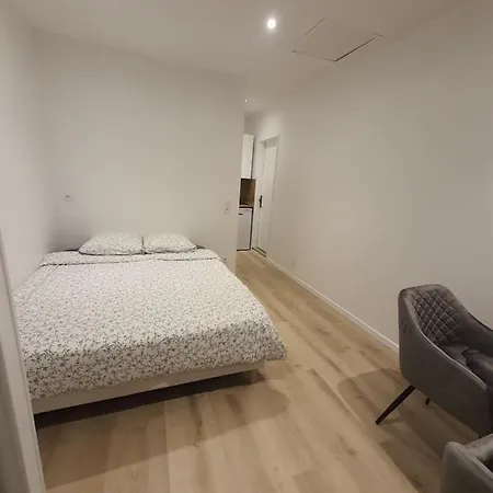 Apartamento Calme Dans Habitée, Parking Privé Et Gratuit *